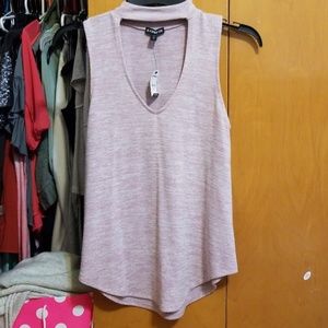 Keyhole tank top